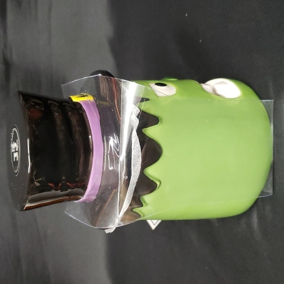 Cobwebs and Cauldrons NWT Lidded Frankenstein Face with Hat Mug - Picture 4 of 6